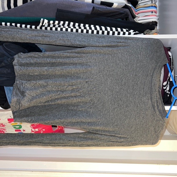 GREY SHIRT - Picture 1 of 2